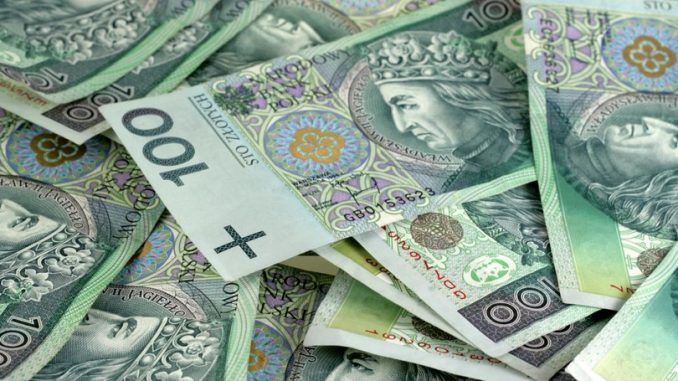 Połowa Polaków nie ma nic